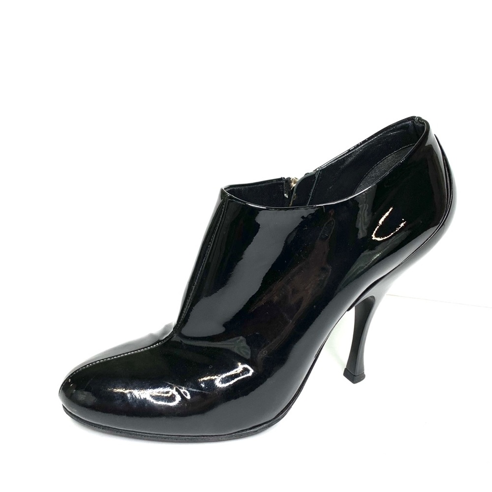MIU MIU Minimalist Quiet Luxury Italian Patent Leather Ankle Boots, 37.5/7.5 - Picture 4 of 16